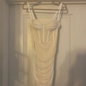 White bodycon dress